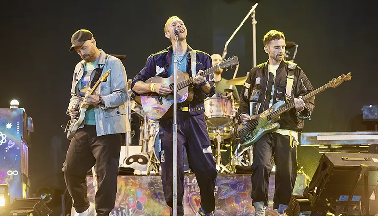 La Guerra Judicial entre Coldplay y su Ex Representante, Dave Holmes