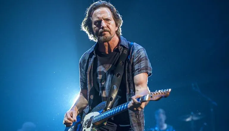 Pearl Jam Cancela Conciertos: Eddie Vedder Habla de Enfermedad devastadora