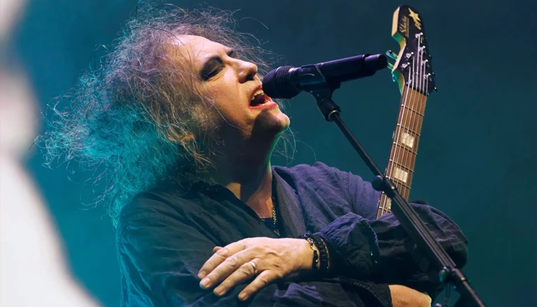 The Cure regresa con nuevo sencillo tras más de 15 años de espera