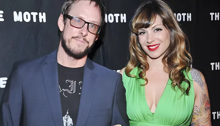 Jillian Shriner, esposa del bajista de Weezer, fue baleada por la policía