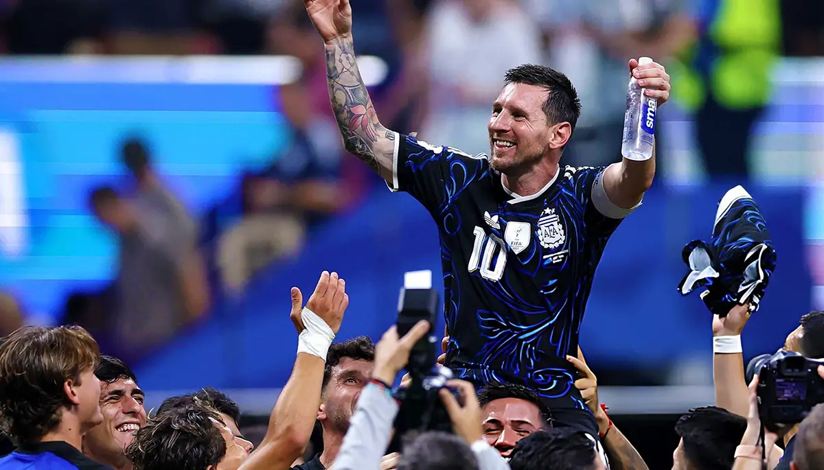Argentina vence a Inglaterra y enfrentará a España por el título