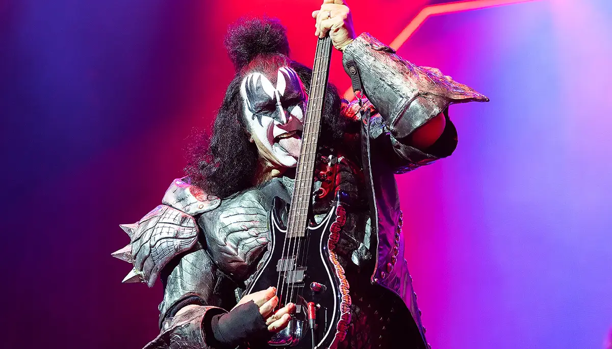 Gene Simmons cumple 77 años: de vender fruta en la calle a leyenda del rock